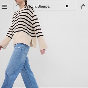 Gap crew neck split seam sweater